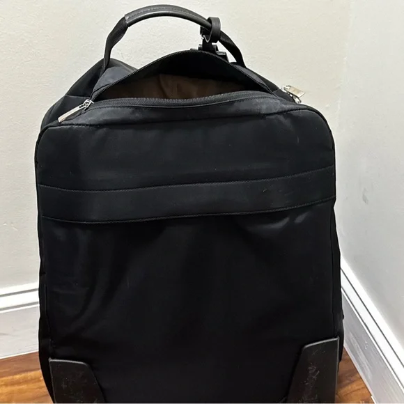 Tumi Black Nylon Carry On Luggage Suitcase 2 Wheels - Picture 5 of 13